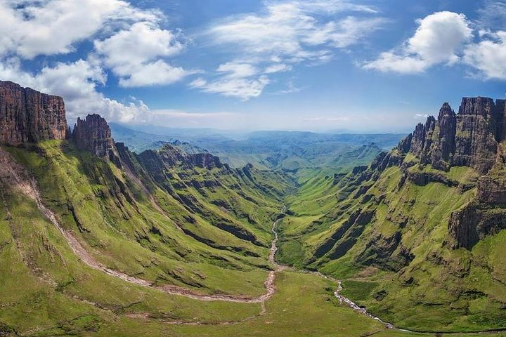 Drakensberg, Nelson Mandela Capture S & Howick Falls - 2 Day Tour from Durban - Photo 1 of 6